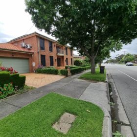 How to Hire a Gardener in 2023